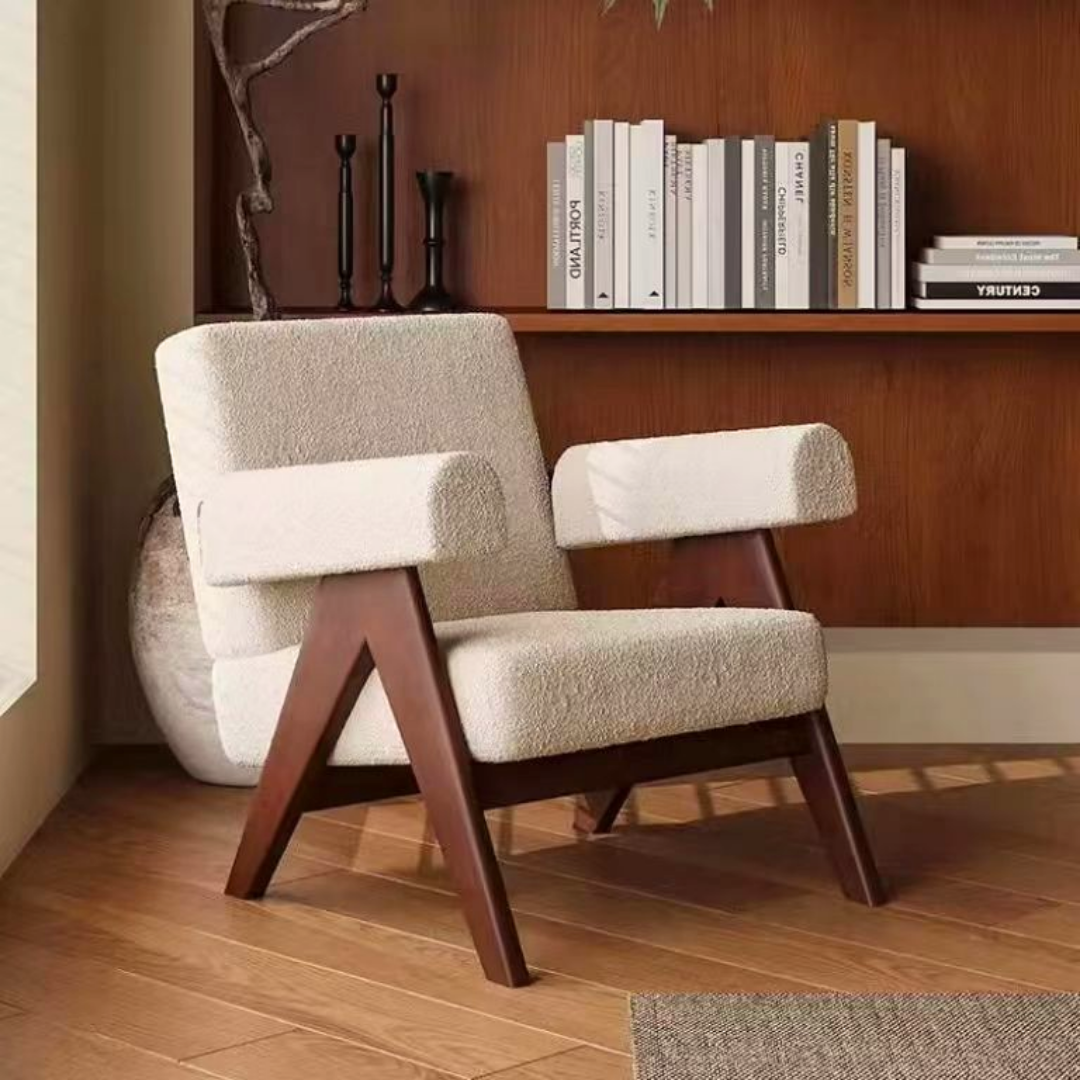 Adev – Skulpturell och tidlös fåtölj